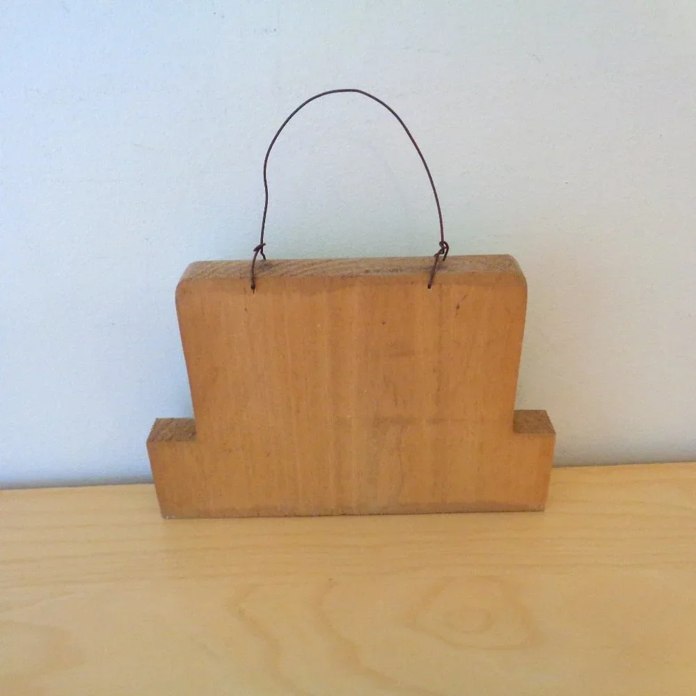 Beach House Keys Wood Key Hanger Holder Triple Wall Hooks Ocean Sand Blue Decor
